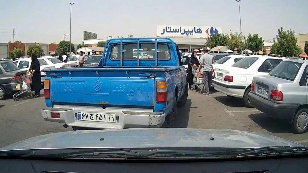 ثبت تصادفات در حالت پارک با دوربین خودرو